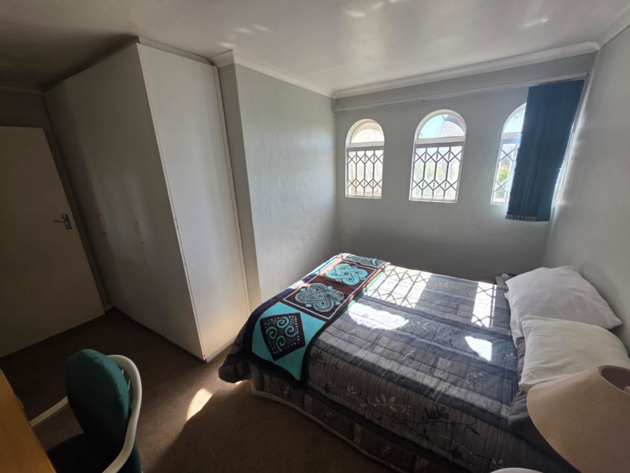 4 Bedroom Property for Sale in Wavecrest Eastern Cape